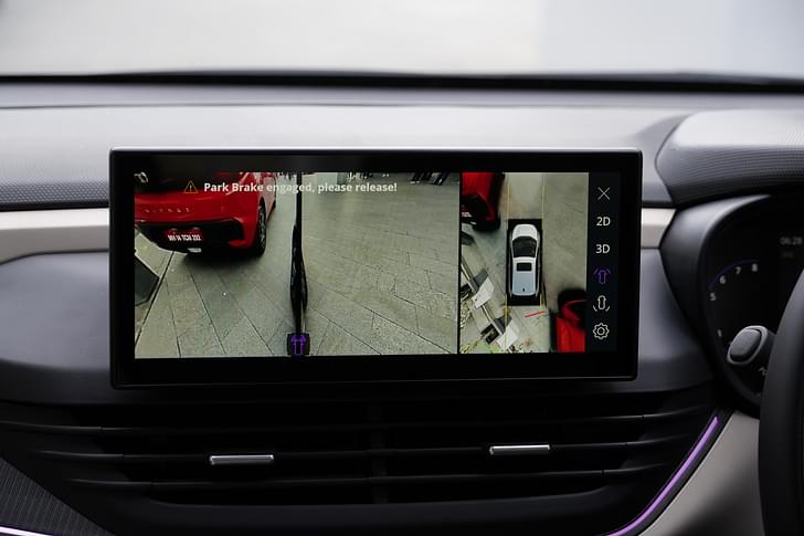 Tata Altroz Infotainment System