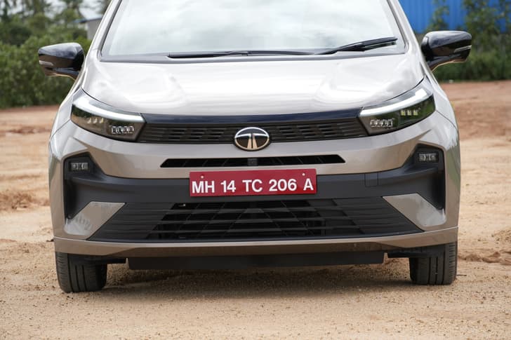 Tata Altroz Front View