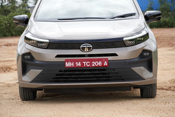 Tata Altroz Front View