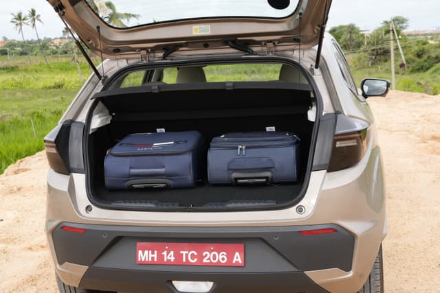 Rear View Image - 4764