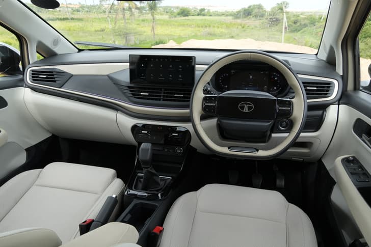 Tata Altroz Dashboard
