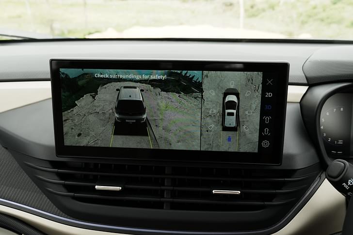 Tata Altroz Dashboard