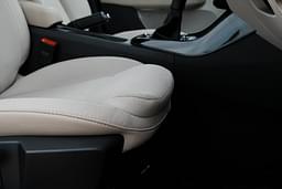 Tata Altroz Front Row Seats
