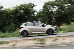 Tata Altroz Front Right Three Quarter