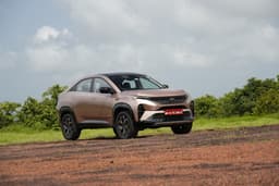 Tata Curvv Front Right Three Quarter