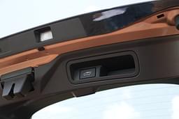 Tata Curvv Cabin Lamps Conventional