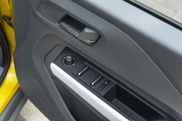 Door Controls Image - 33202