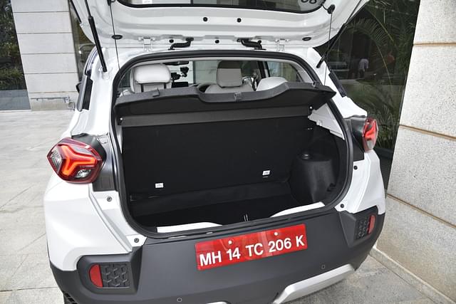 Rear View Image - 776
