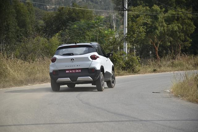 Rear View Image - 796