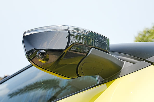 Orvm Blinker Image - 33235