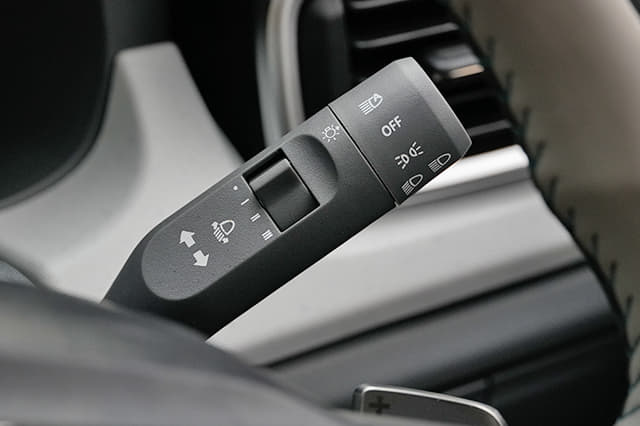 Steering Mounted Controls Image - 33239