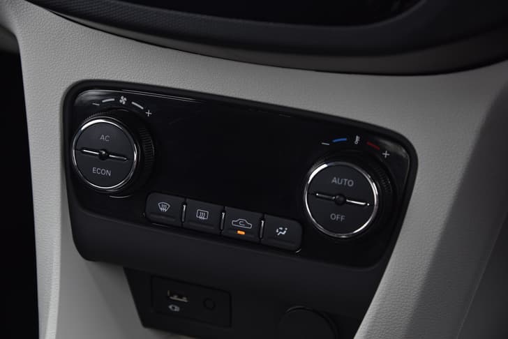 Ac Vents Front