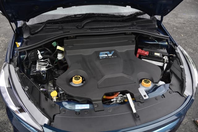 Open Bonnet Engine Shot Image - 13075