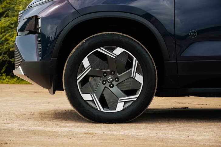 Alloy Wheels True