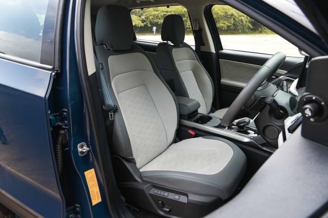 Front Row Seats Image - 29700