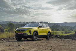 Tata Harrier Front Left Three Quarter