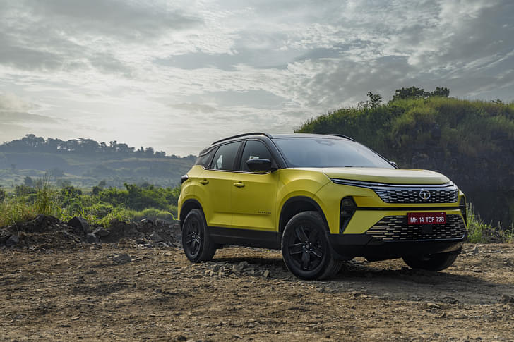 Tata Harrier Front Right Three Quarter