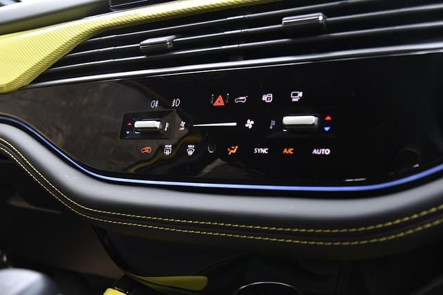 Infotainment System Image - 10260