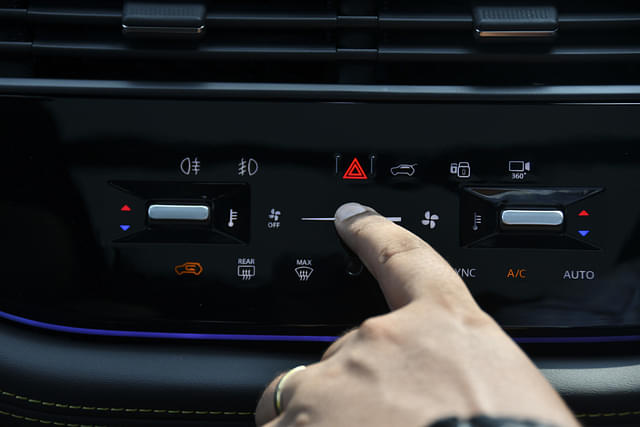 Infotainment System Image - 10395