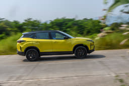 Tata Harrier Front Right Three Quarter