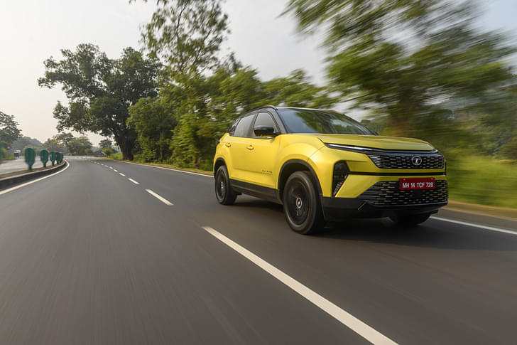 Tata Harrier Front Right Three Quarter