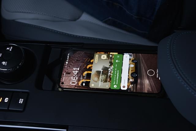 Console Storage Image - 1513
