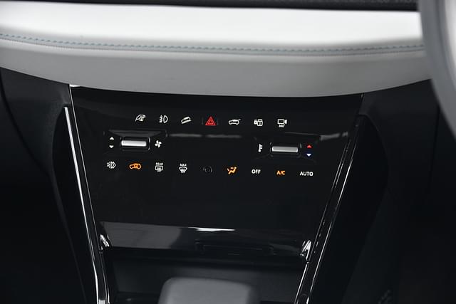 Ac Vents Front Image - 1536