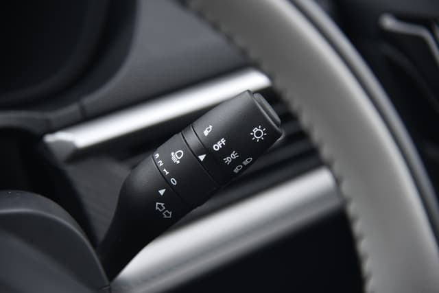 Steering Mounted Controls Image - 1543