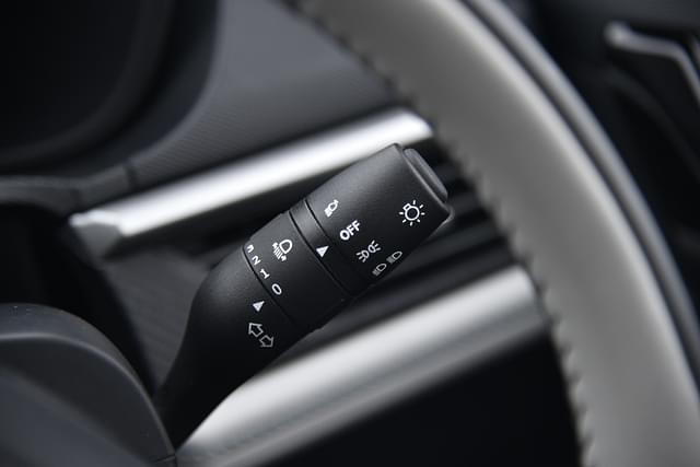 Steering Mounted Controls Image - 1543