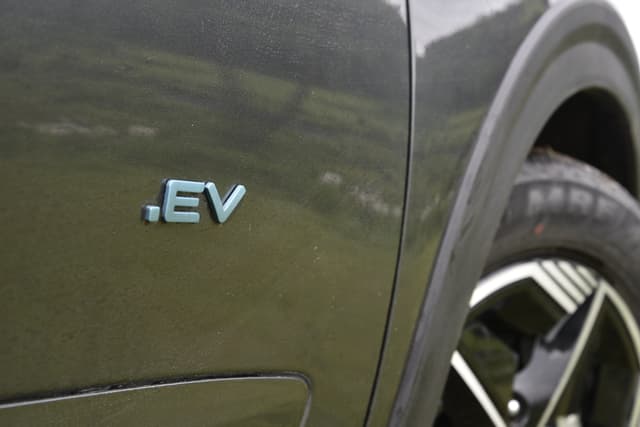 Alloy Wheels Image - 1589