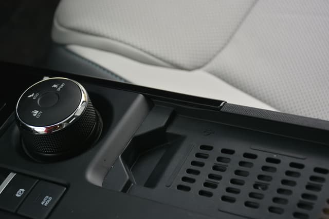 Console Storage Image - 1600