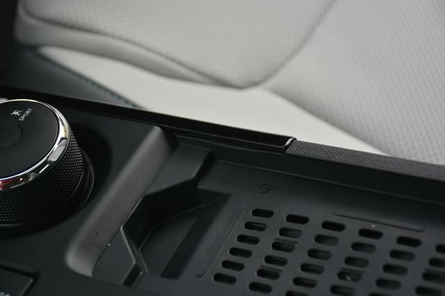 Console Storage Image - 1601