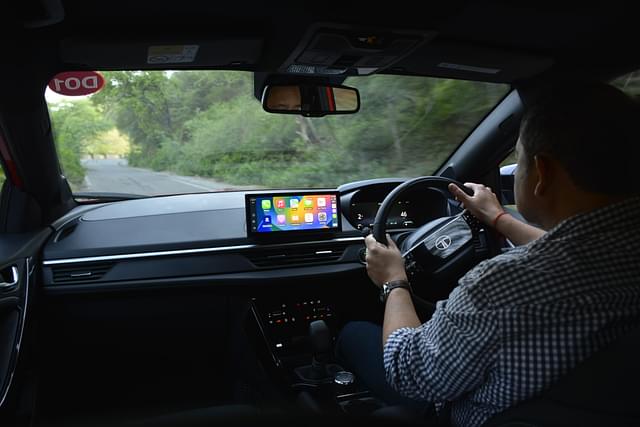 Touch Screen Infotainment System Image - 9863