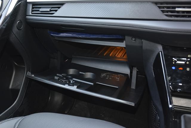 Glove Box Image - 10738