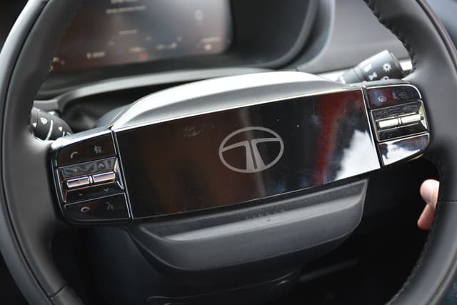 Steering Wheel Image - 10741