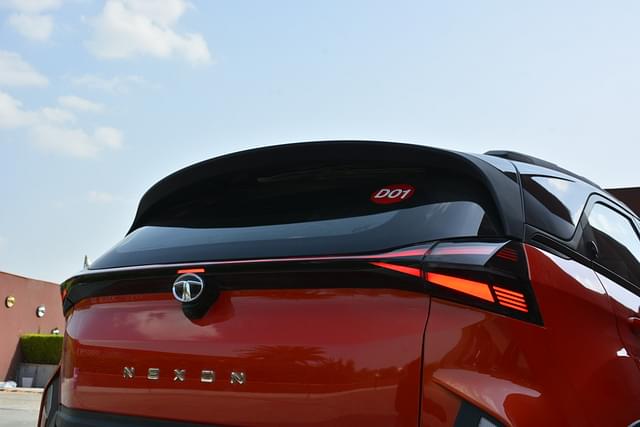 Rear View Image - 10802