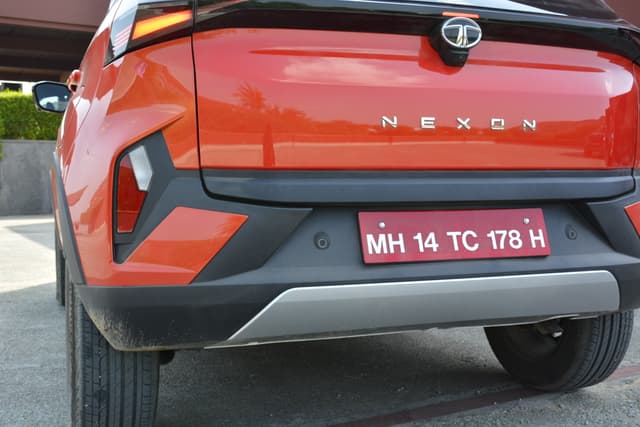 Rear View Image - 10808