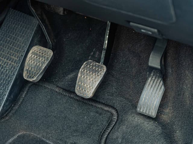 Foot Controls Image - 32252