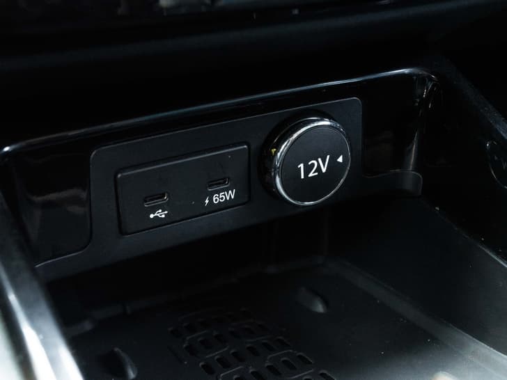12v Power Outlets