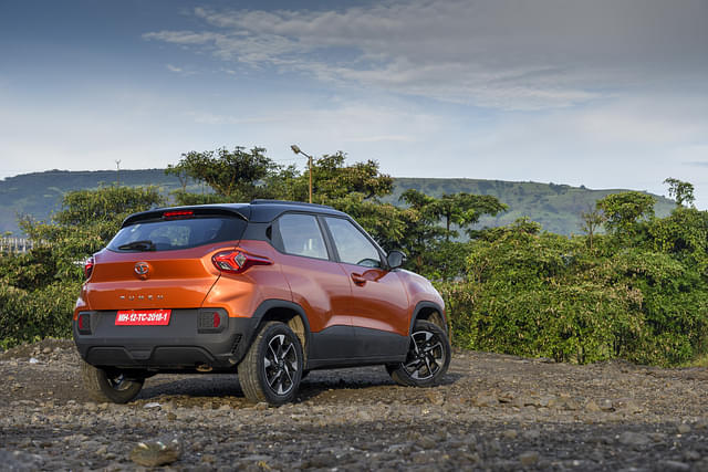 Rear View Image - 9823