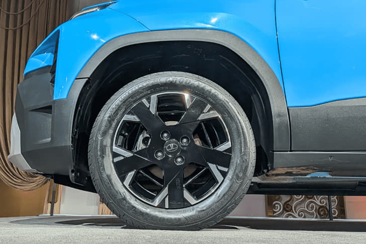 Color Blue, Black