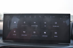 Tata Safari Infotainment System