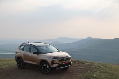 Tata Safari