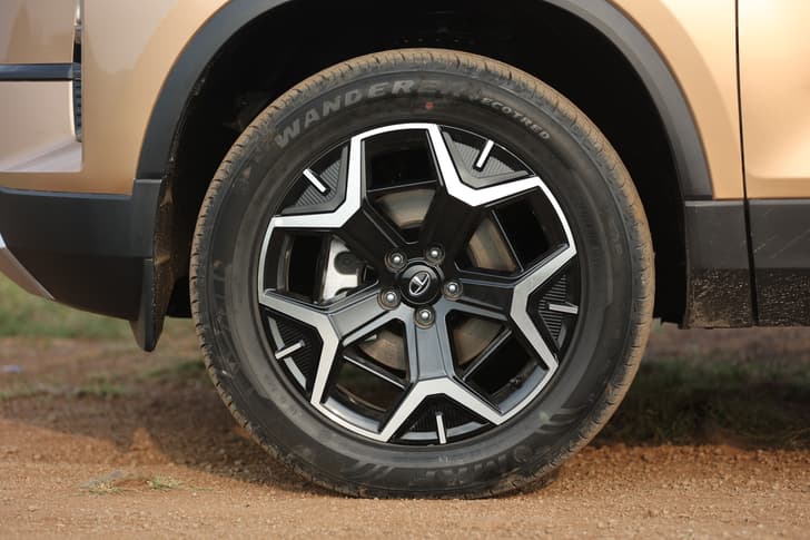 Tata Safari Alloy Wheels True