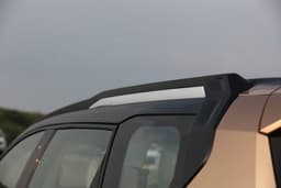Tata Safari Antenna