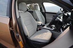 Tata Safari Front Row Seats