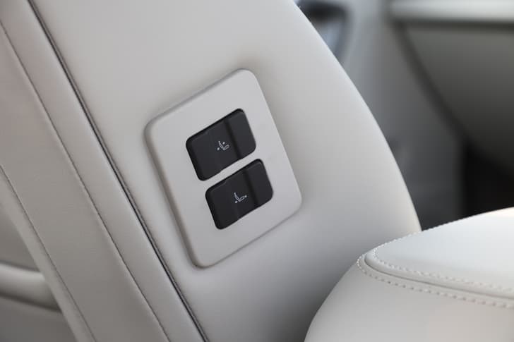 Tata Safari Door Controls