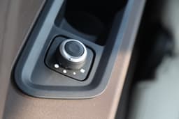 Tata Safari Door Controls