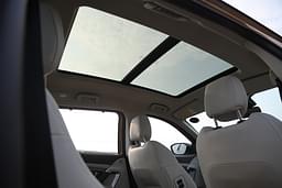 Tata Safari Second Row Seats