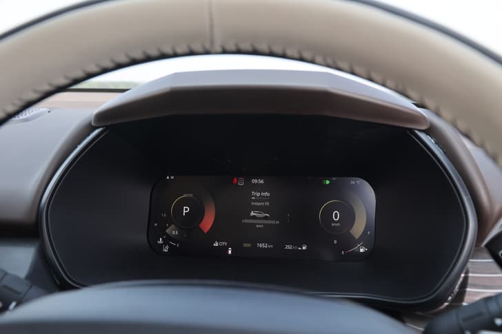 Tata Safari Dashboard